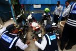 Dishub Kembali Kempesi Ban Kendaraan Bermotor