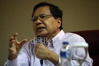 Rizal Ramli menyampaikan pendapatnya.