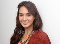 Nadine saat ditemui di Kementrian Pariwisata dan Ekonomi Kreatif, Jakarta Barat, Kamis (10/10/2013). Gus Mun/detikHOT.