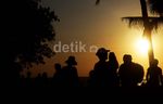 Menikmati Sunset di Pantai Kuta