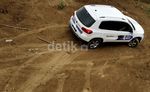Menjajal VW Tiguan di Habitat Aslinya