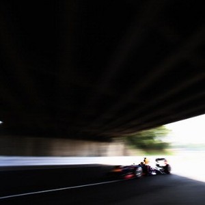 Ungguli Duo Mercedes, Webber Jadi yang Tercepat