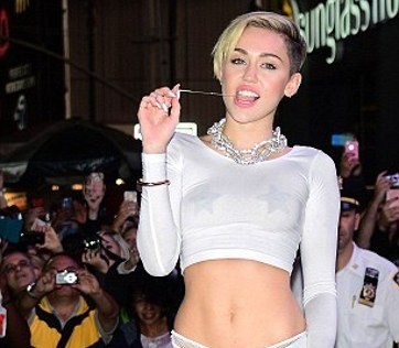 Rahasia Miley Cyrus Dapatkan Perut Ramping dan Seksi