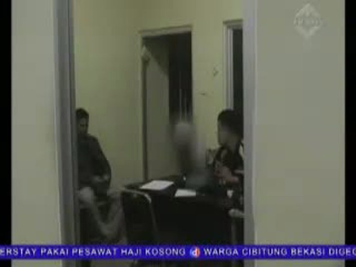 Suami Bacok Istri dan Selingkuhannya yang Tengah Berduaan di Kamar