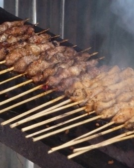 Mau Bikin Sate Kambing dan Sapi? Siapkan Peralatan Ini!