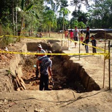 Pengrajin Batu Bata Temukan Arca Durga Mahesa