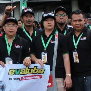 Nonton MotoGP Bermodal Foto di Facebook