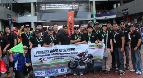 Nonton MotoGP Bermodal Foto di Facebook