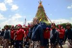 Berebut Gunungan Keraton Yogyakarta