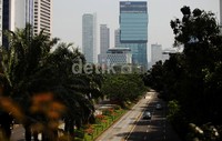 Lalu lintas di Jl Thamrin lancar.