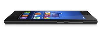     Desain Xiaomi seri Mi3 terlihat mirip dengan iPhone. Apa mentang-mentang Xiaomi mendapat julukan Apple dari China? (kredit foto: xiaomi)
