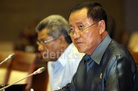 Rapat yang berlangsung di ruang Badan Legislatif DPR RI ini, dimulai pada pukul 13.00 WIB.
