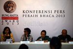 Ahok Raih Bung Hatta Anti Corruption Award 2013