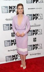 Amy Adams Seksi di Premiere Her