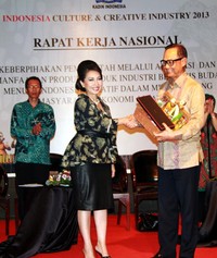 Rakernas yang diselenggarakan dari tanggal 16-17 Oktober 2013 itu diikuti 250 peserta. (Kadin).