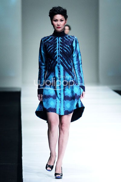 Jakarta, Indonesia - 08 Oktober. Tuty Cholid Sensious Radiant Flow at Sceeno Exhibition Hall Lt.3. 08 Oktober 2013. Gandaria City. Jakarta. [Foto: Mohammad Abduh/Wolipop]