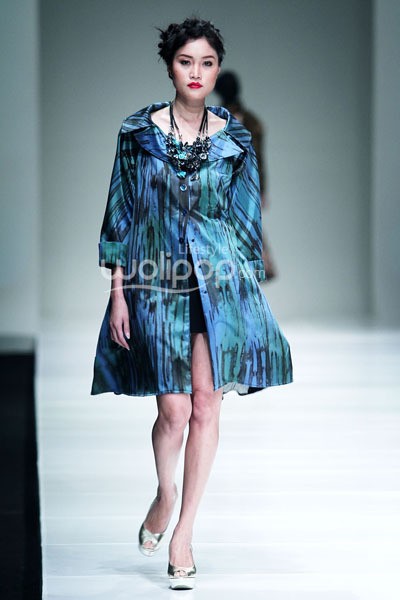 Jakarta, Indonesia - 08 Oktober. Tuty Cholid Sensious Radiant Flow at Sceeno Exhibition Hall Lt.3. 08 Oktober 2013. Gandaria City. Jakarta. [Foto: Mohammad Abduh/Wolipop]