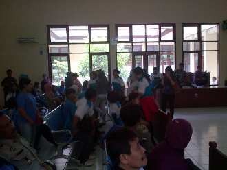 Hakim Pelatihan, Sidang Gugatan Jokowi Ditunda