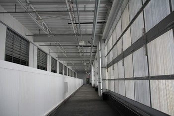 Pendingin penthouse adalah bagian dari atap yang dirancang secara eksplisit untuk udara dingin gurun tinggi untuk penggunaan yang baik. (kredit foto: Taylor Hatmaker)