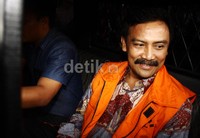 Andi dibawa ke Rutan KPK. Lamhot Aritonang/detikFoto.