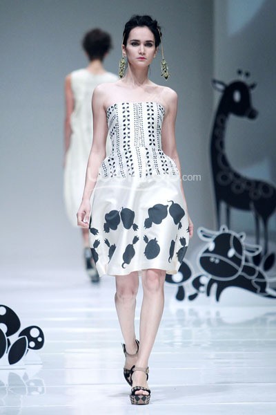 Jakarta, Indonesia - 08 Oktober 2013. Mel Ahyar Les Marionnettes IPMI Trend Show 2014 at Sceeno Exhibition Hall Lt.3. Gandaria City. Jakarta. [Foto: Mohammad Abduh/Wolipop]