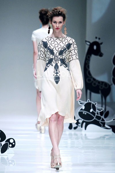 Jakarta, Indonesia - 08 Oktober 2013. Mel Ahyar Les Marionnettes IPMI Trend Show 2014 at Sceeno Exhibition Hall Lt.3. Gandaria City. Jakarta. [Foto: Mohammad Abduh/Wolipop]