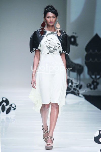 Jakarta, Indonesia - 08 Oktober 2013. Mel Ahyar Les Marionnettes IPMI Trend Show 2014 at Sceeno Exhibition Hall Lt.3. Gandaria City. Jakarta. [Foto: Mohammad Abduh/Wolipop]