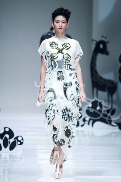 Jakarta, Indonesia - 08 Oktober 2013. Mel Ahyar Les Marionnettes IPMI Trend Show 2014 at Sceeno Exhibition Hall Lt.3. Gandaria City. Jakarta. [Foto: Mohammad Abduh/Wolipop]