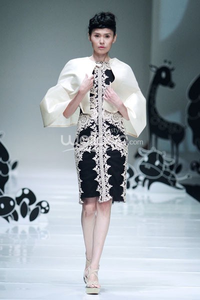 Jakarta, Indonesia - 08 Oktober 2013. Mel Ahyar Les Marionnettes IPMI Trend Show 2014 at Sceeno Exhibition Hall Lt.3. Gandaria City. Jakarta. [Foto: Mohammad Abduh/Wolipop]