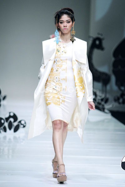 Jakarta, Indonesia - 08 Oktober 2013. Mel Ahyar Les Marionnettes IPMI Trend Show 2014 at Sceeno Exhibition Hall Lt.3. Gandaria City. Jakarta. [Foto: Mohammad Abduh/Wolipop]