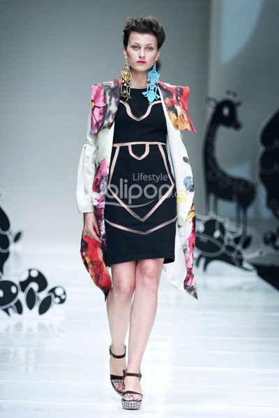 Jakarta, Indonesia - 08 Oktober 2013. Mel Ahyar Les Marionnettes IPMI Trend Show 2014 at Sceeno Exhibition Hall Lt.3. Gandaria City. Jakarta. [Foto: Mohammad Abduh/Wolipop]