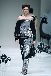 Jakarta, Indonesia - 08 Oktober 2013. Mel Ahyar Les Marionnettes IPMI Trend Show 2014 at Sceeno Exhibition Hall Lt.3. Gandaria City. Jakarta. [Foto: Mohammad Abduh/Wolipop]