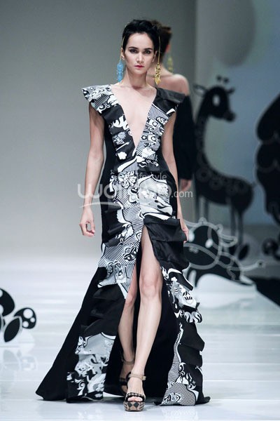 Jakarta, Indonesia - 08 Oktober 2013. Mel Ahyar Les Marionnettes IPMI Trend Show 2014 at Sceeno Exhibition Hall Lt.3. Gandaria City. Jakarta. [Foto: Mohammad Abduh/Wolipop]