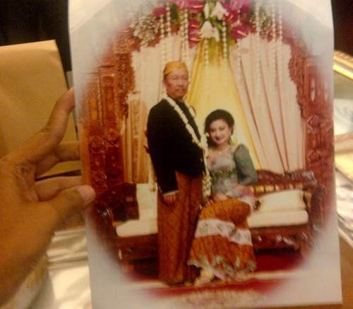 Bantah Foto Pernikahan Holly-Gatot, Pengacara: Kita Punya Saksi