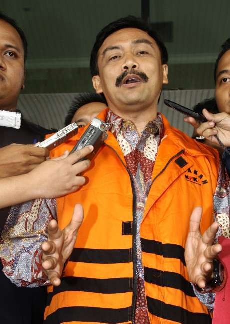 Anas Puji Sikap Andi Mallarangeng yang Legowo Ditahan KPK