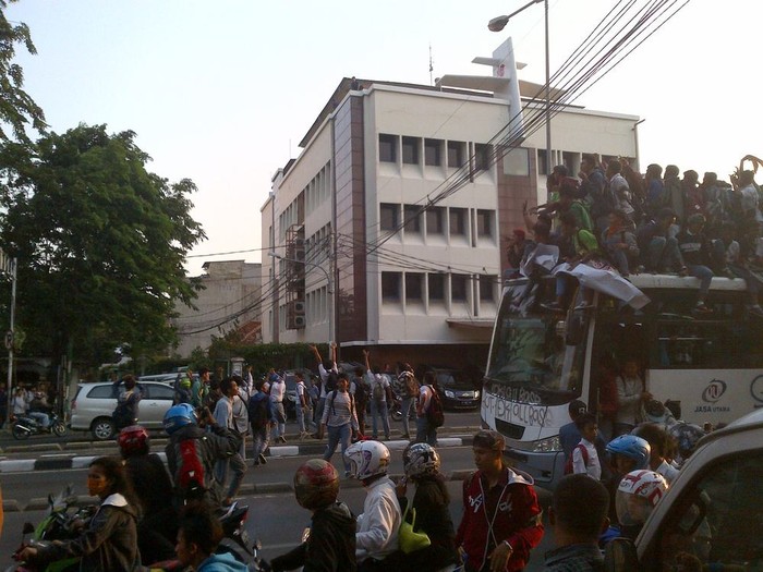 Modal ke Sekolah Bawa Celurit, Gir, dan Batu 