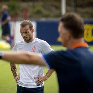 Van Gaal Sarankan Sneijder ke Chelsea untuk Reuni dengan Mourinho