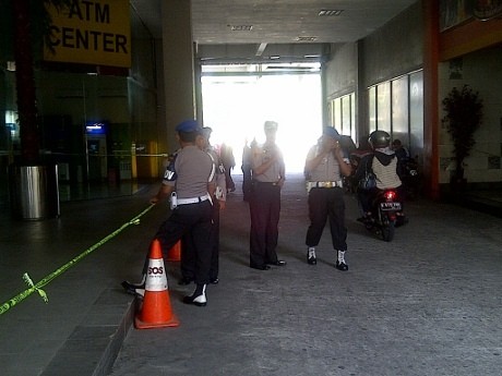 Polisi Mulai Lakukan Olah TKP di Venus Karaoke Detos