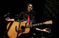 Keduanya membawakan lagu-lagu akustik nan romantis. Asep/detikHOT.