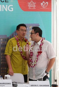 Apartemen yang dibangun diatas lahan seluas 1 hektar itu dibanderol dengan harga mulai Rp.165juta hingga Rp.800 juta.