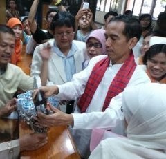  Alasan Jokowi Bebaskan Jakarta dari Topeng Monyet