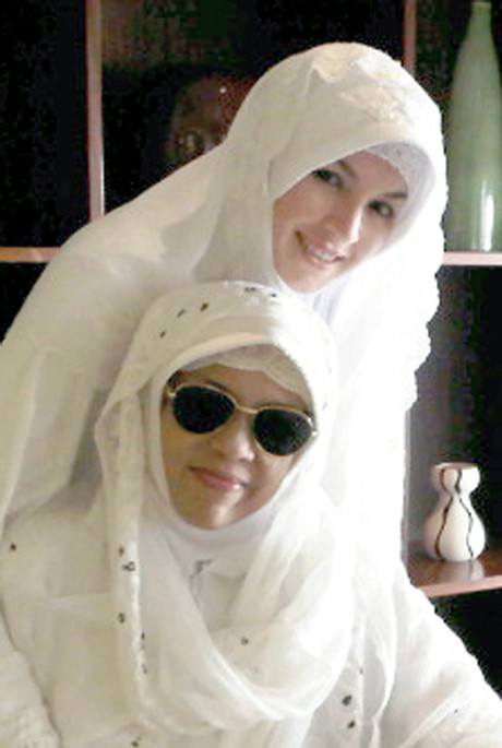 Hilmi: Bunda Putri Bernama Non Saputri, Murid Agama Saya