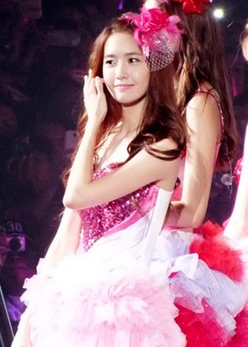 Yoona SNSD Adu Akting dengan Lee Bum Soo di Drama Prime Minister and I