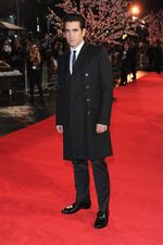 Mengintip Suasana Premiere Saving Mr. Bank