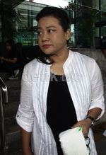 Andi Mallarangeng Dijenguk Istri dan Ibunda