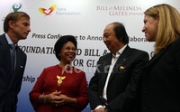 Dari dana tersebut, USD $ 65 juta untuk penanggulangan AIDS, Tubercolosis dan Malaria dan USD $ 10 juta untuk peningkatan akses keluarga berencana.