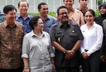 Megawati Kunjungi Pabrik di Tangerang