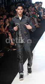 Gaya Al dan Pevita Pearce di JFW 2014