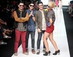 Aming Eksis dengan Ankle Boots di JFW 2014