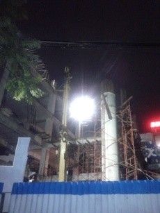 Jatuh dari Ketinggian 15 meter, Pekerja Proyek di Belakang Dukomsel Tewas